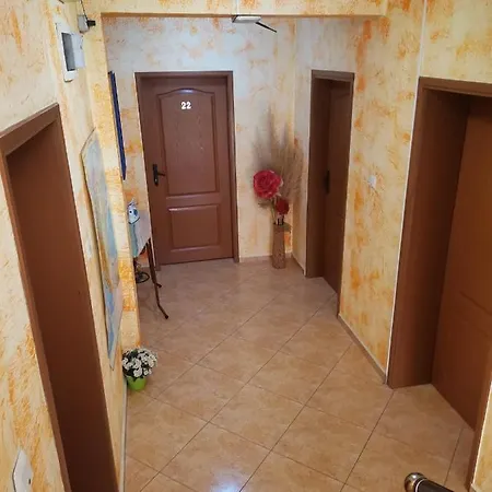 Отель семеен виктория 3*