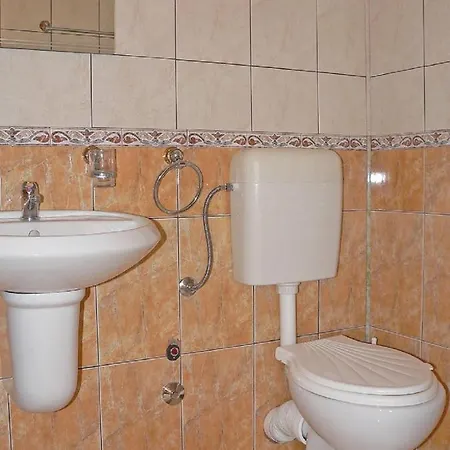 виктория 3*